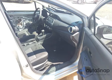 2024 Nissan Versa 1.6 S z USA, uszkodzony, nr VIN 3N1CN8DVXRL869372